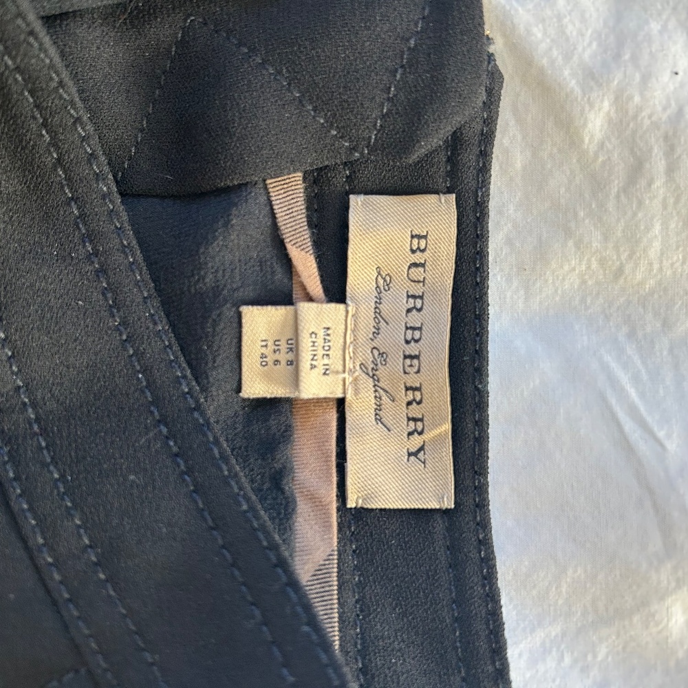 Burberry black pleated skirt Size 6 - Picture 2 of 3